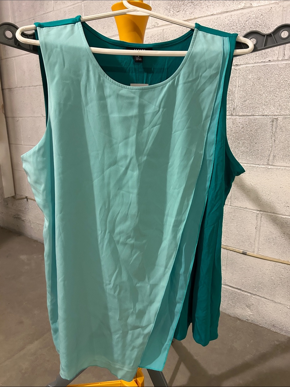 NWT Alfani Top